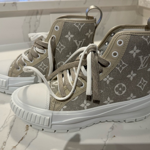 Louis Vuitton Denim Monogram Squad Sneaker - brand new - Picture 4 of 7